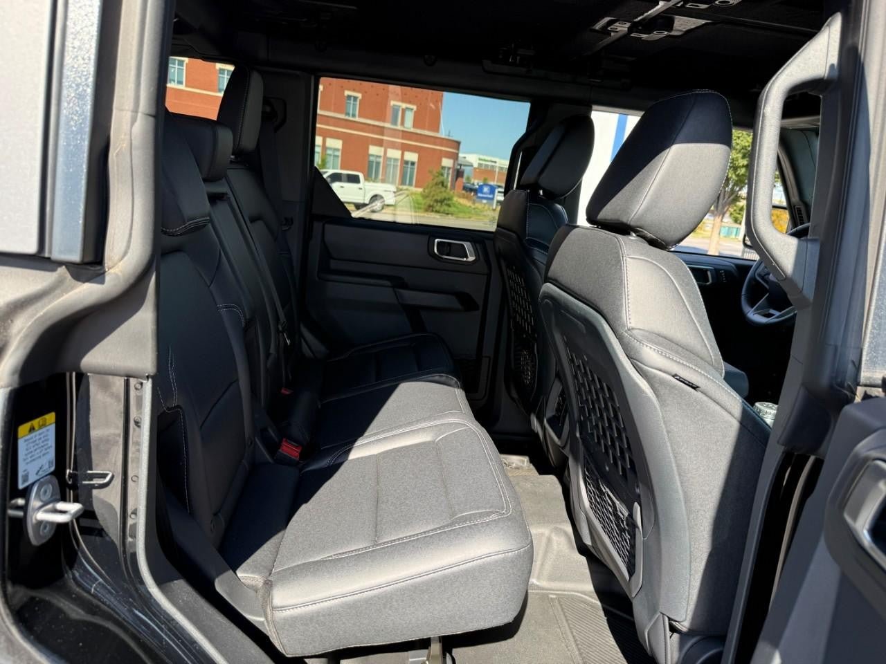 Certified 2025 Ford Bronco Big Bend w/ Black Diamond Package AWD/4WD image 9