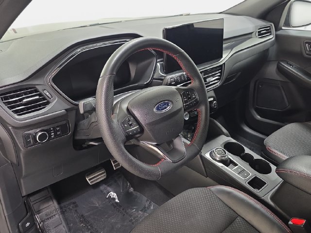 Certified 2023 Ford Escape ST-Line w/ Tech Pack #1 FWD image 16