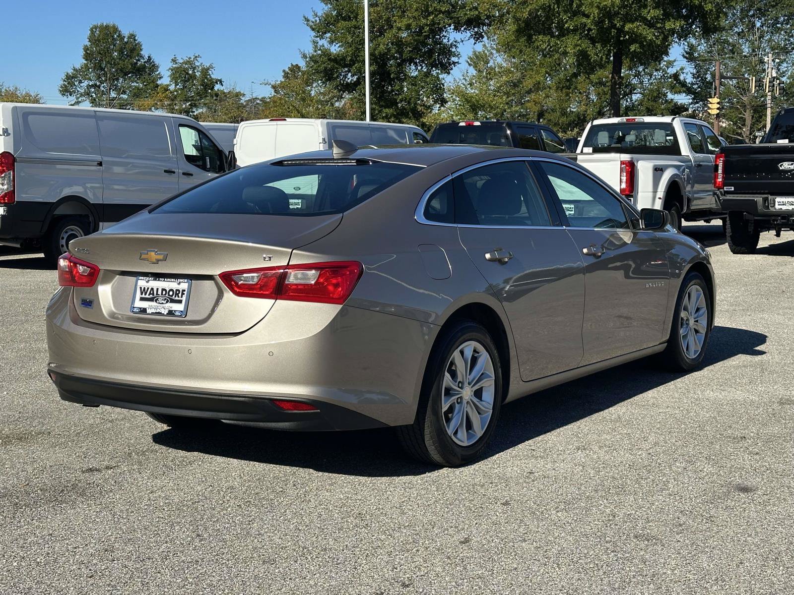 Used 2025 Chevrolet Malibu LT FWD image 6