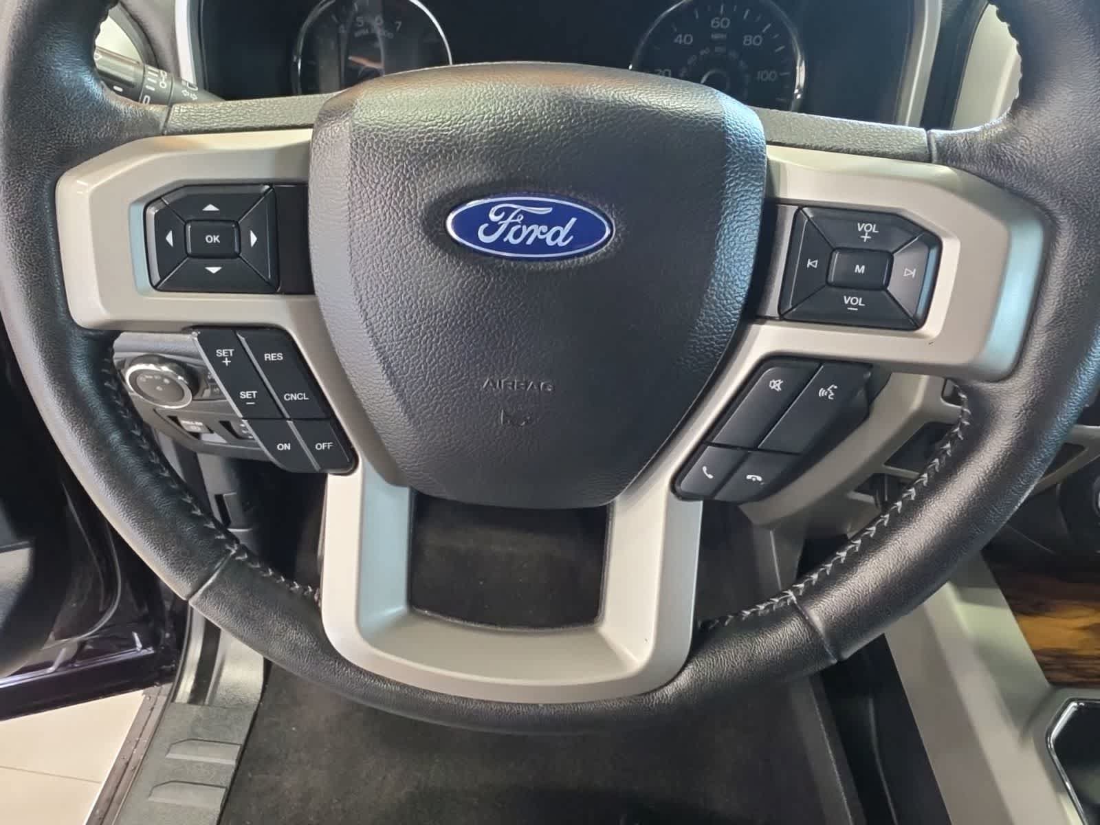 Certified 2019 Ford F150 Lariat w/ Equipment Group 502A Luxury AWD/4WD image 24