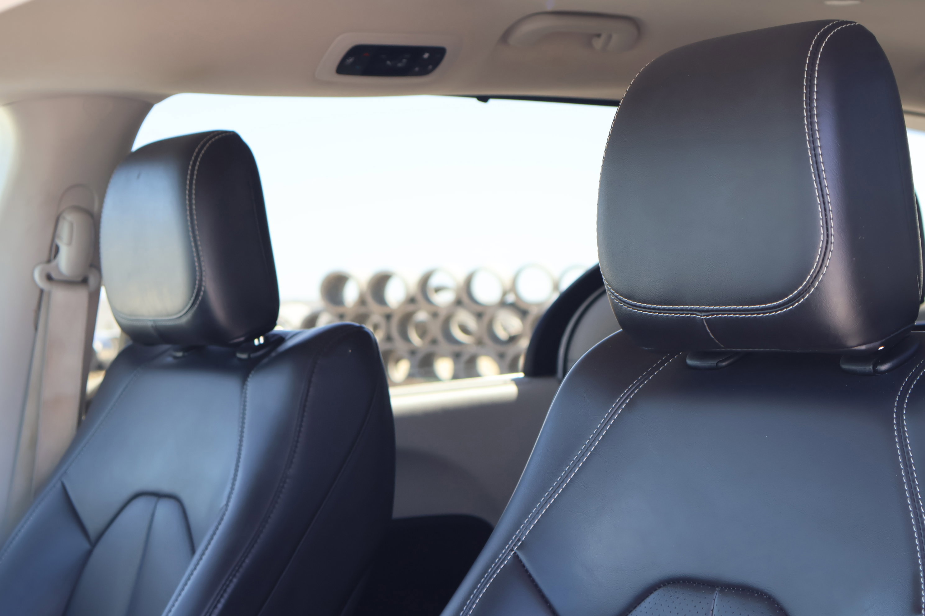 Used 2023 Chrysler Pacifica Touring-L image 15