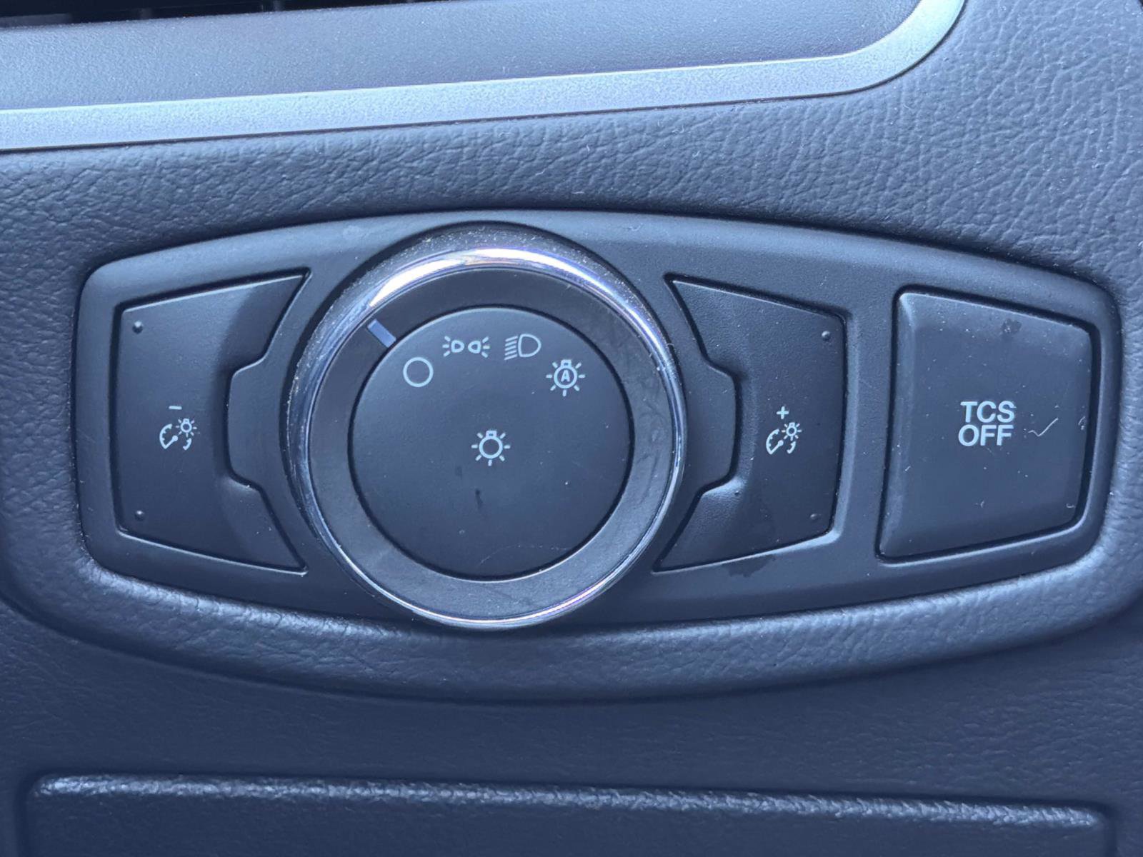 Certified 2024 Ford Edge SEL image 11