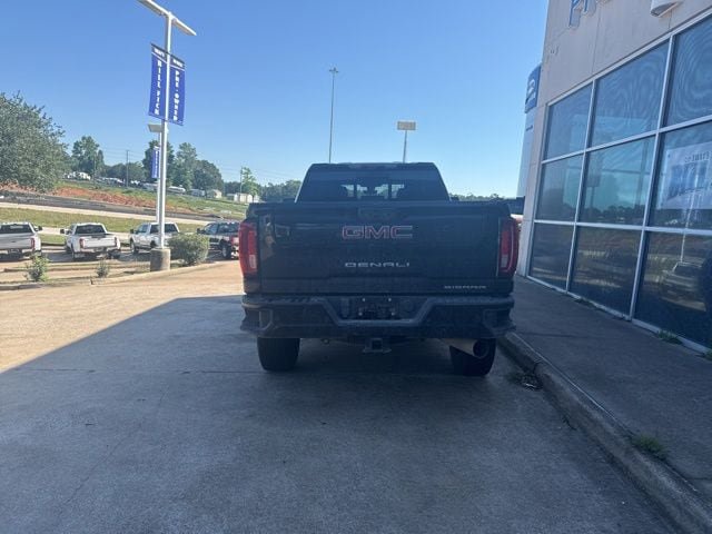 Used 2022 GMC Sierra 3500 Denali w/ Denali Black Diamond Edition AWD/4WD image 6