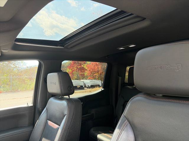 Used 2022 GMC Sierra 1500 AT4 w/ AT4 Premium Package AWD/4WD image 8