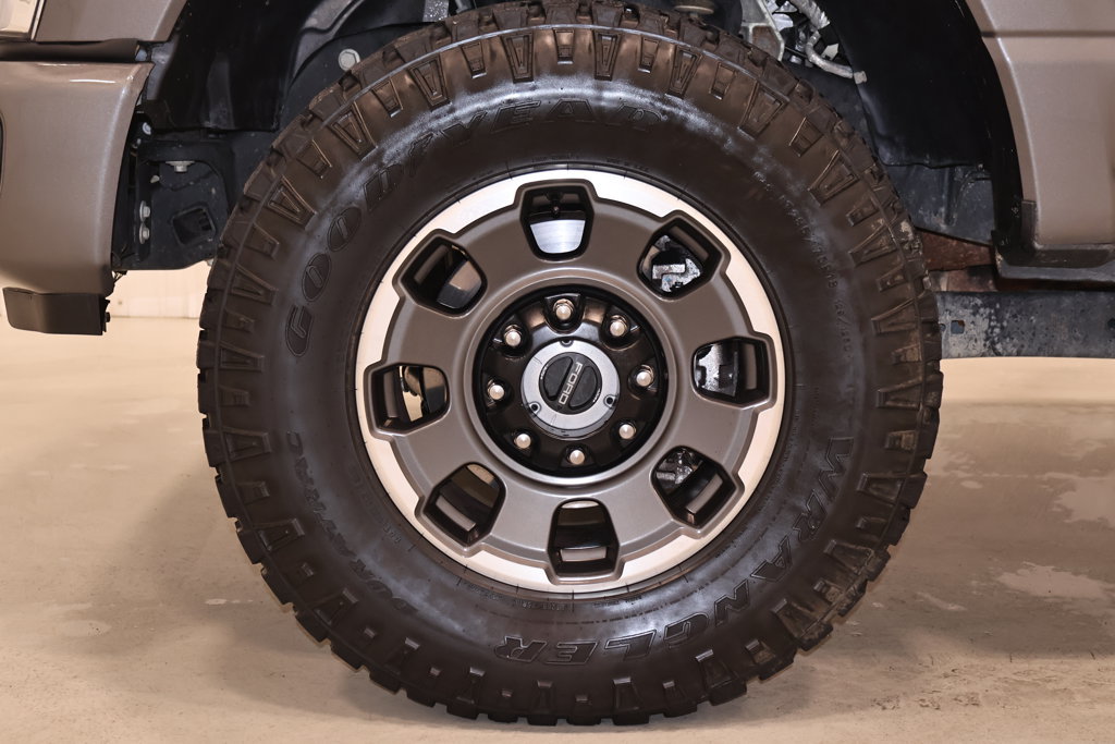 Certified 2023 Ford F250 Lariat w/ Tremor Off-Road Package AWD/4WD image 51