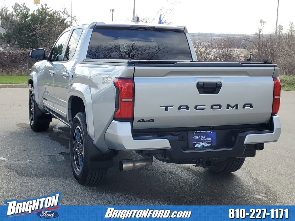 Used 2025 Toyota Tacoma TRD Sport image 3