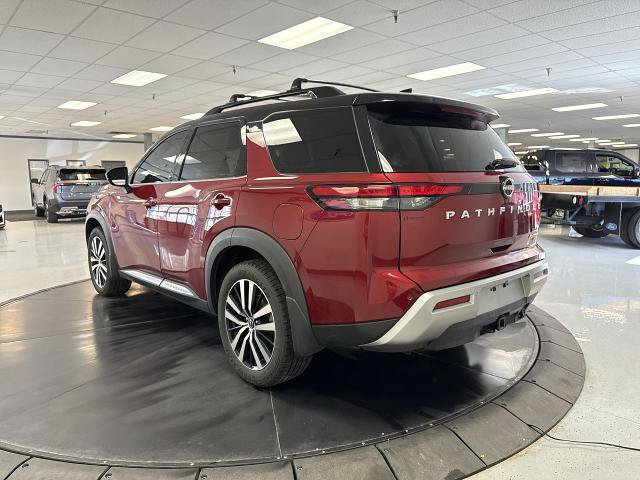 Used 2023 Nissan Pathfinder Platinum w/ Lighting Package (N92) AWD/4WD image 6