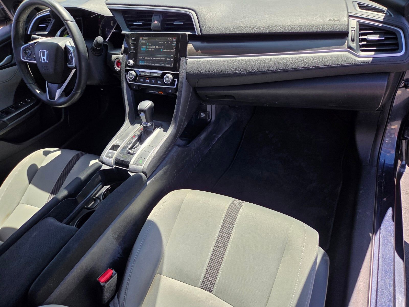 Used 2019 Honda Civic EX image 17