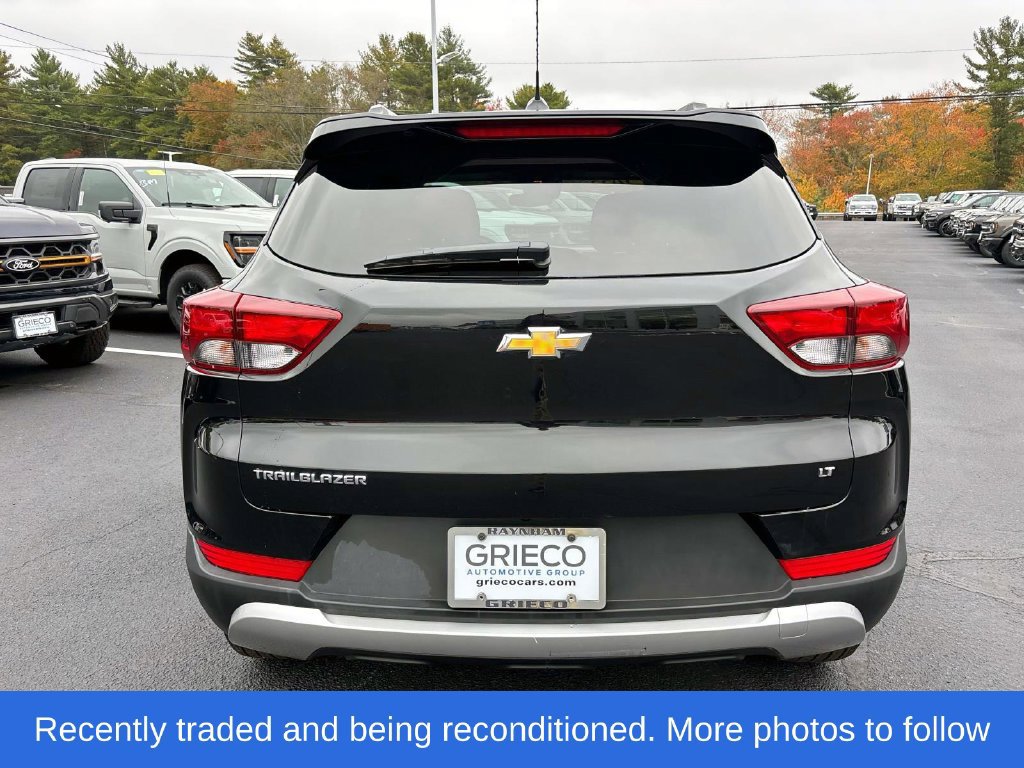 Used 2022 Chevrolet TrailBlazer LT FWD image 4
