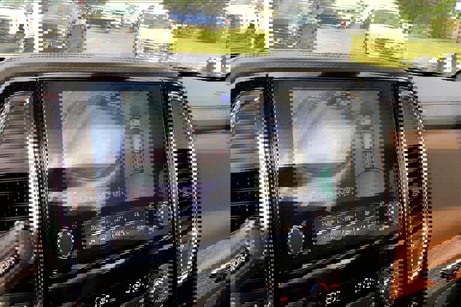 Used 2023 Nissan Titan Platinum Reserve w/ Moonroof Package image 24