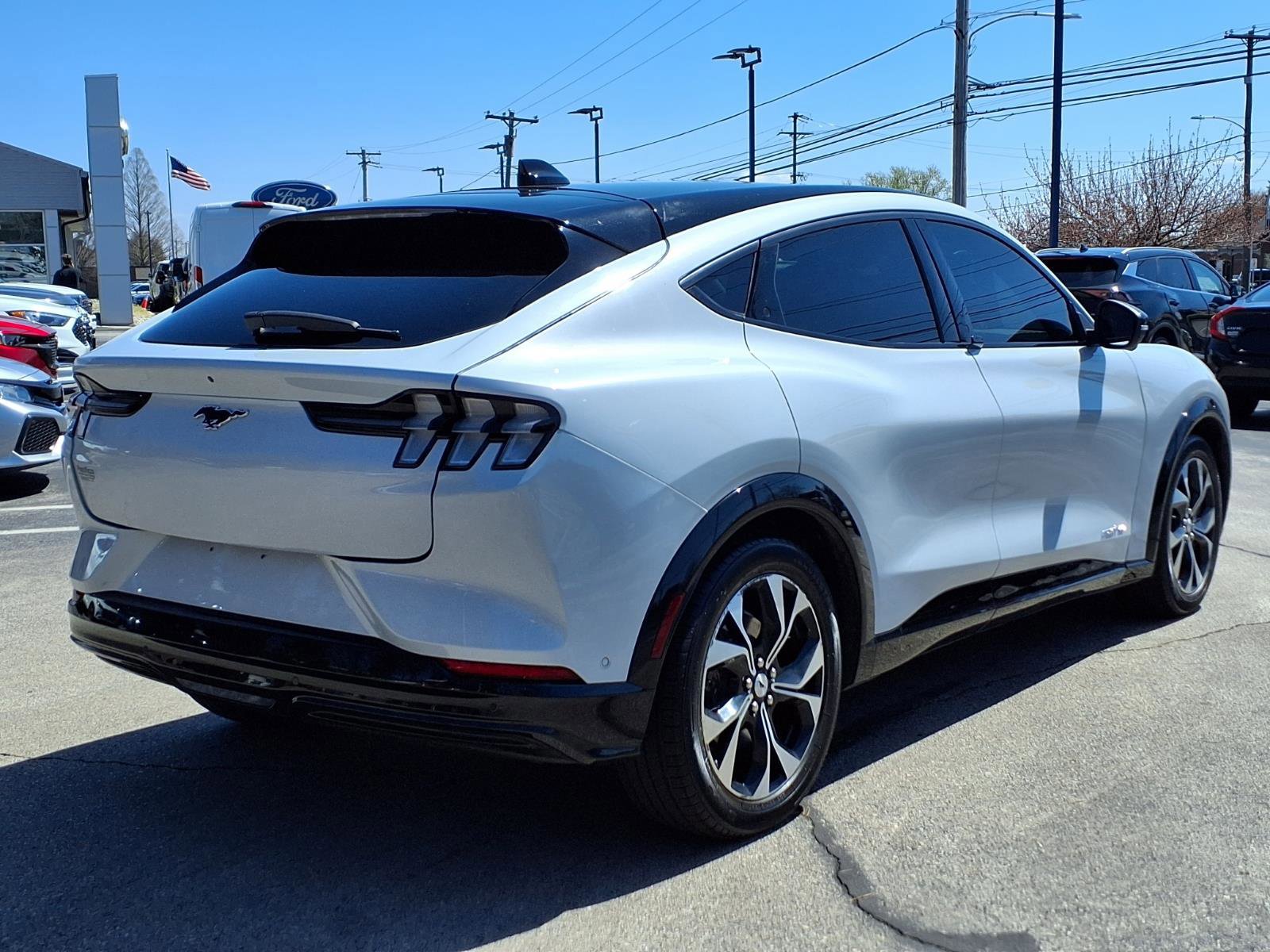 Certified 2021 Ford Mustang Mach-E Premium AWD/4WD image 5