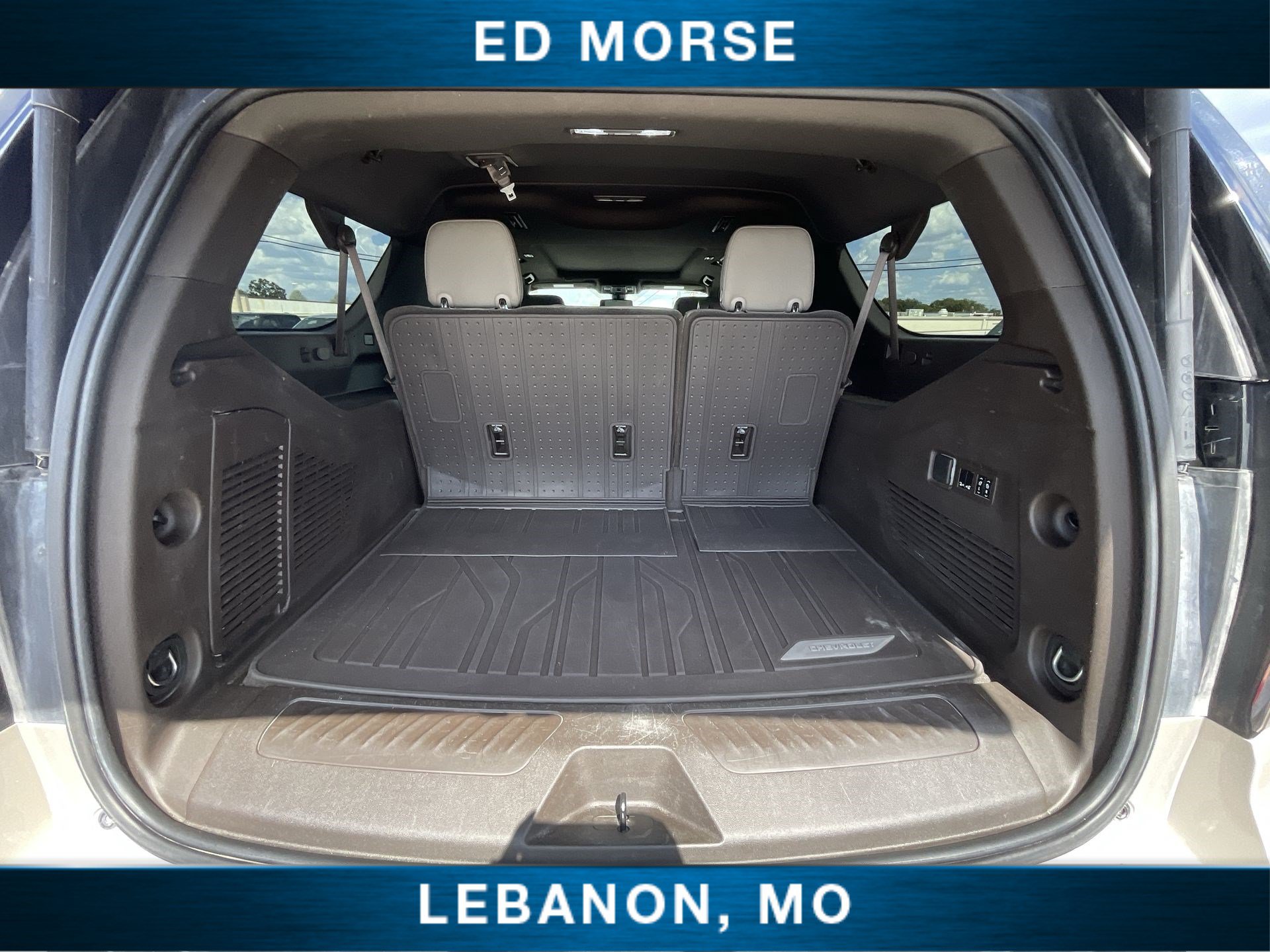 Used 2021 Chevrolet Suburban LT w/ LT Signature Plus Package AWD/4WD image 25