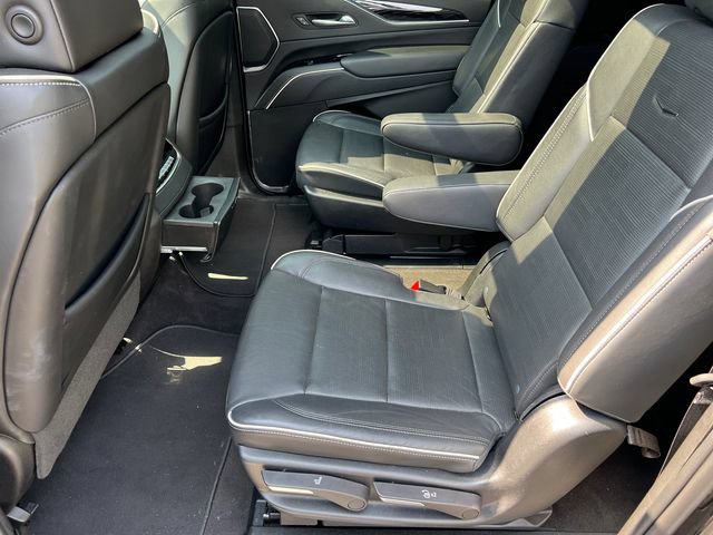 Used 2023 Cadillac Escalade ESV Sport AWD/4WD image 29