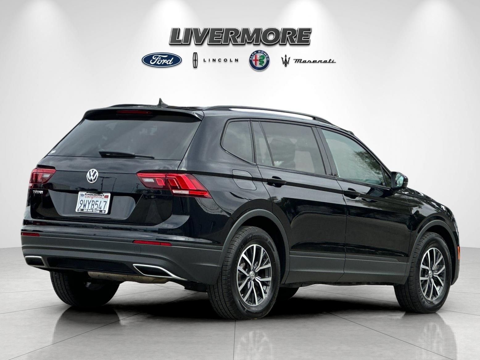 Used 2021 Volkswagen Tiguan S FWD image 3