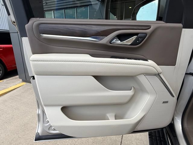 Used 2021 GMC Yukon XL Denali w/ Denali Premium Package RWD image 12