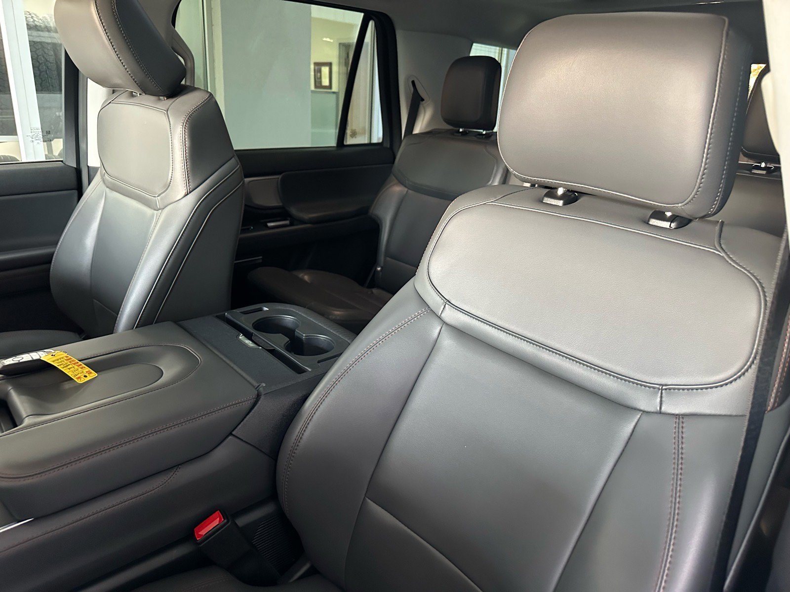 Certified 2025 Ford Expedition Active image 22