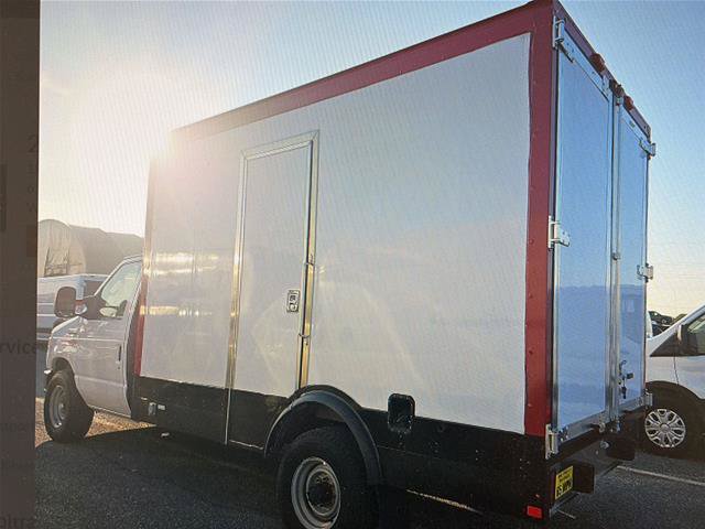 Certified 2024 Ford E-350 and Econoline 350 Super Duty w/ Power Windows & Locks Group RWD image 3