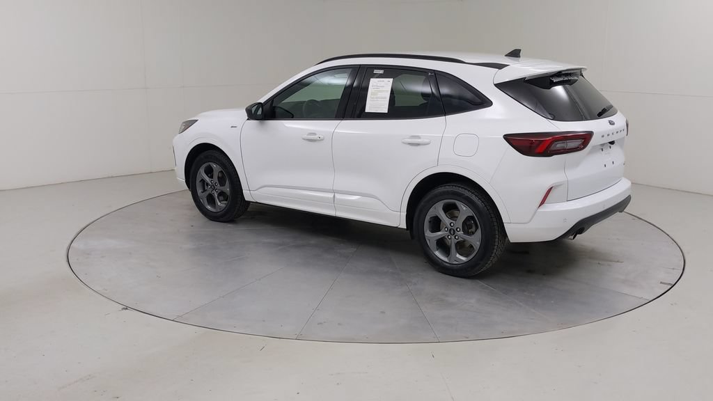 Certified 2023 Ford Escape ST-Line w/ Tech Pack #1 AWD/4WD image 16