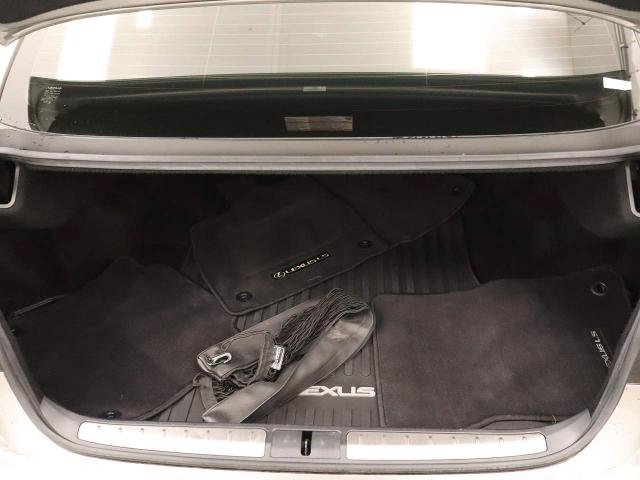 Used 2022 Lexus LS 500 w/ Interior Upgrade Package RWD image 22