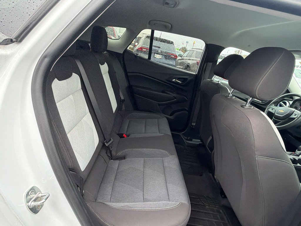 Used 2024 Chevrolet Trax LS FWD image 47