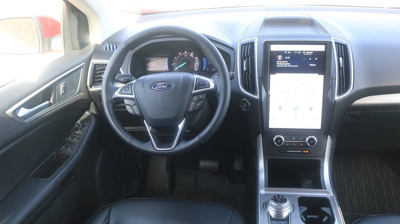 Certified 2024 Ford Edge SEL w/ Convenience Package AWD/4WD image 16