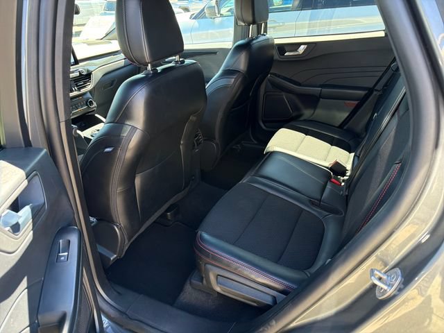 Certified 2025 Ford Escape ST-Line AWD/4WD image 18