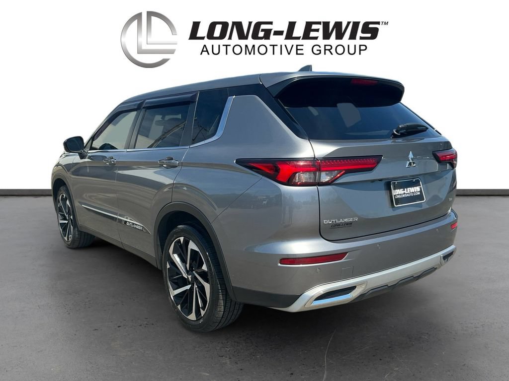 Used 2022 Mitsubishi Outlander SE AWD/4WD image 4