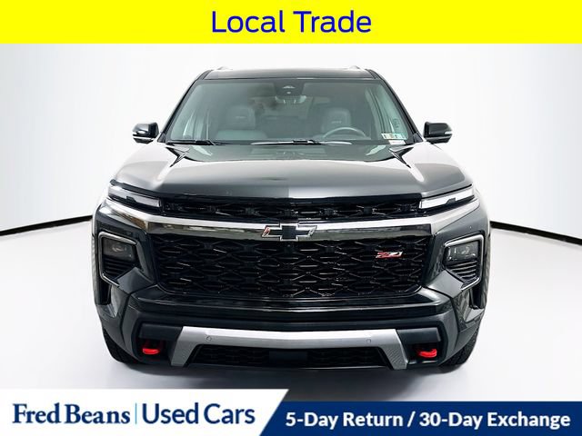 Used 2025 Chevrolet Traverse Z71 w/ Enhanced Driving Package AWD/4WD image 2