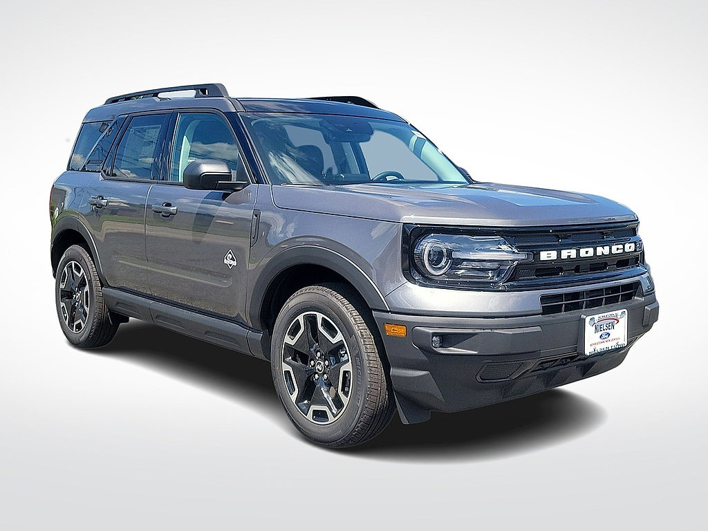 Certified 2023 Ford Bronco Sport Outer Banks w/ Tech Package AWD/4WD image 1