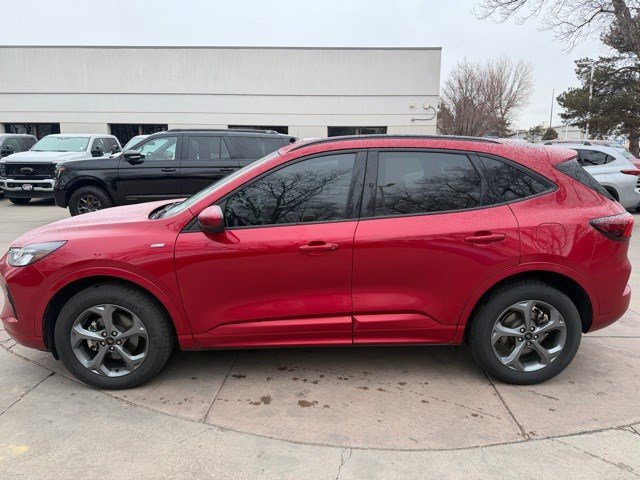 Certified 2023 Ford Escape ST-Line Select w/ Tech Pack #2 image 3