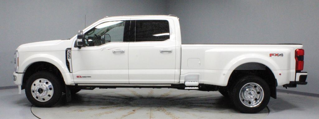 Certified 2026 Ford F450 Platinum w/ Platinum Plus Package AWD/4WD image 9