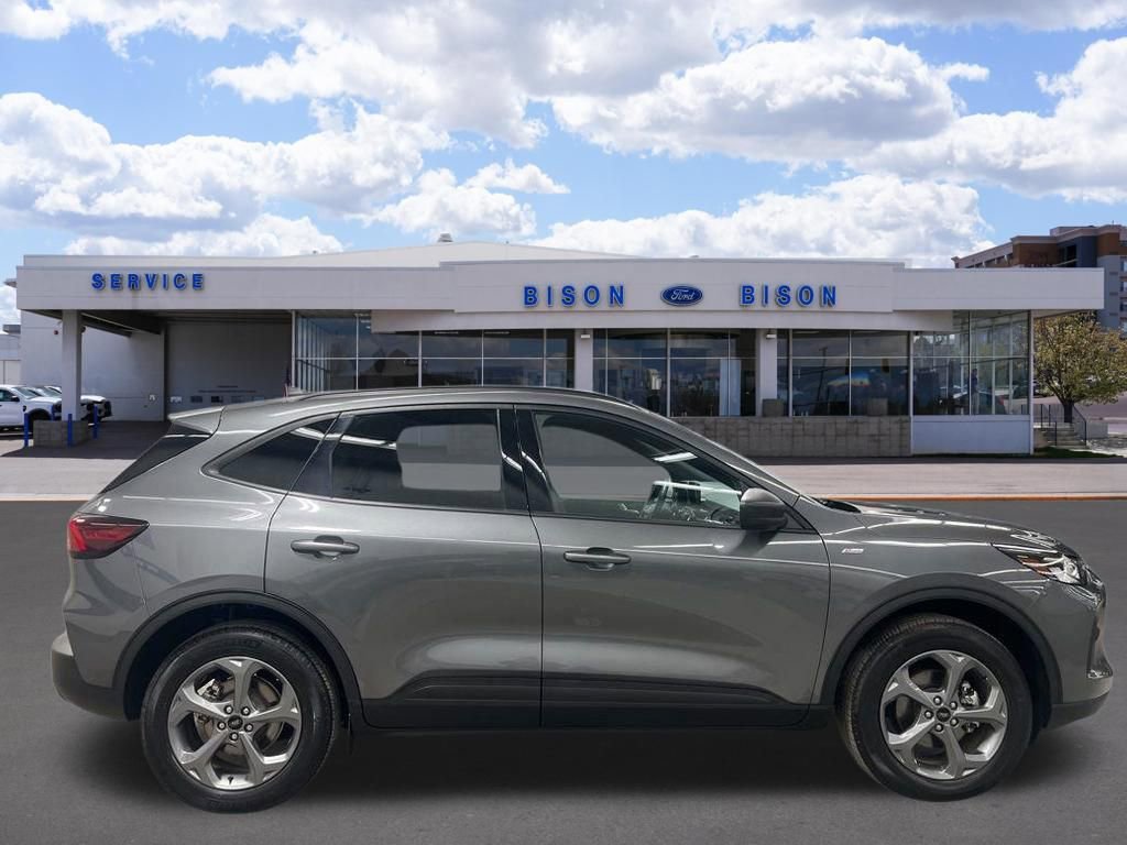 Certified 2025 Ford Escape ST-Line image 2