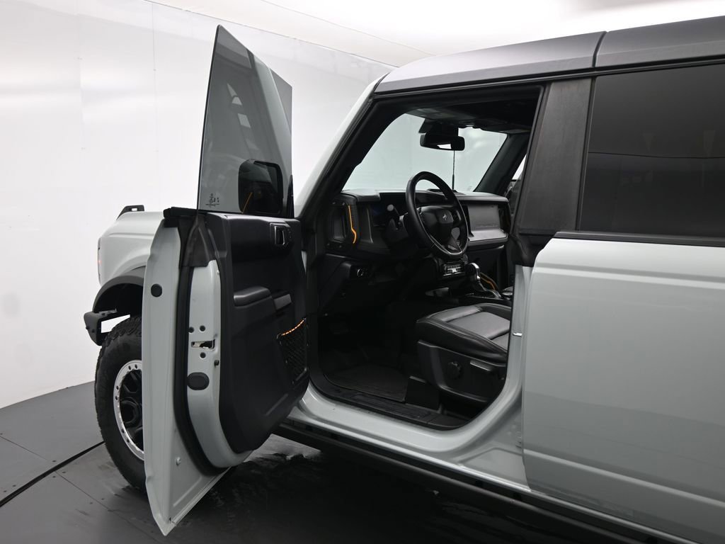 Certified 2024 Ford Bronco Badlands w/ Sasquatch Package image 9