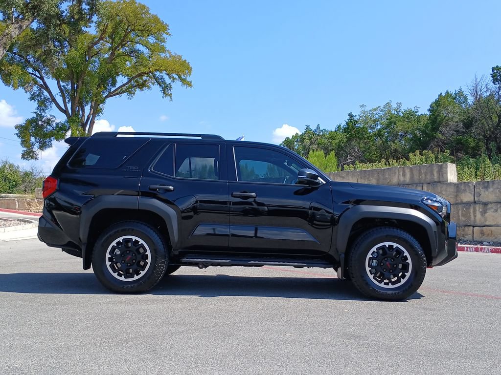 Used 2026 Toyota 4Runner TRD Off-Road Premium AWD/4WD image 2