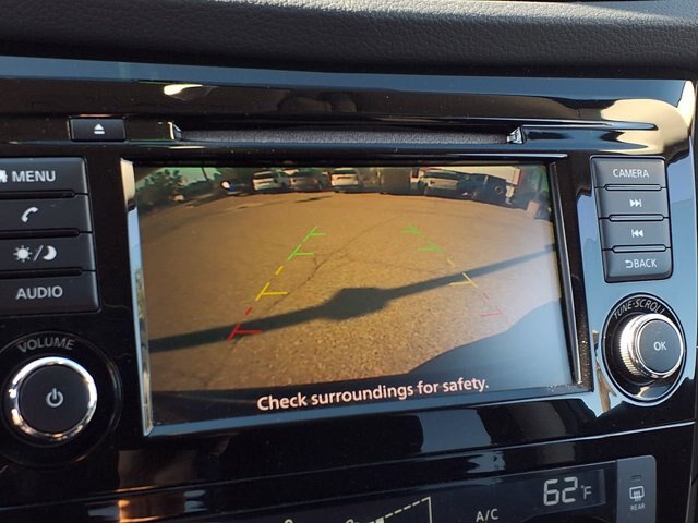 Used 2018 Nissan Rogue SV AWD/4WD image 8