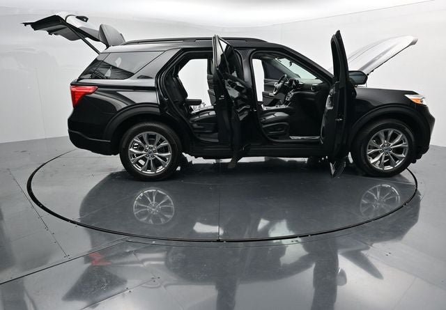 Certified 2023 Ford Explorer XLT w/ Equipment Group 202A AWD/4WD image 42
