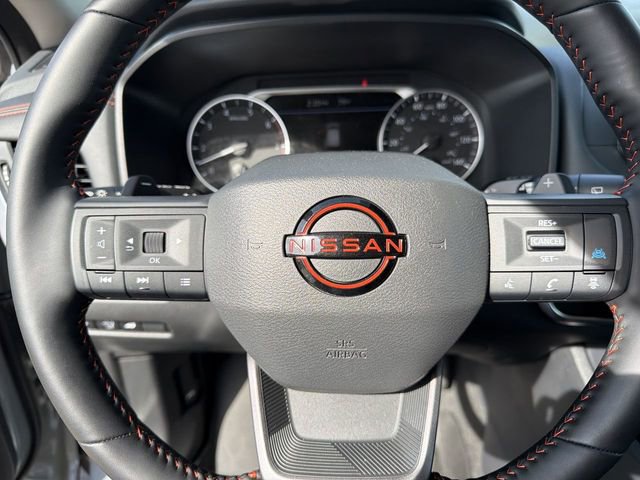 Used 2025 Nissan Rogue SV AWD/4WD image 14