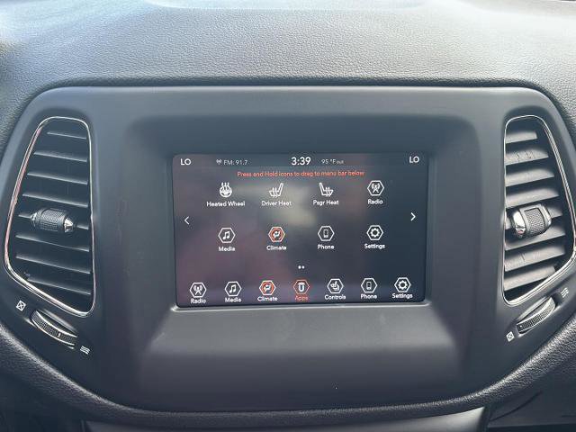 Used 2020 Jeep Compass Latitude image 15