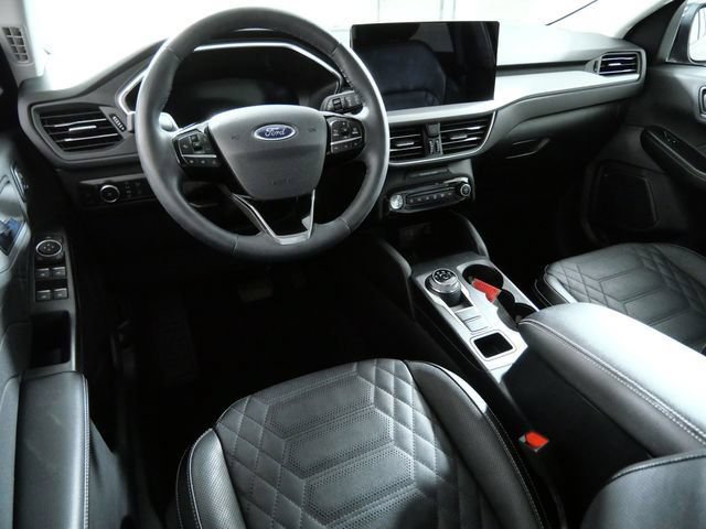 Certified 2023 Ford Escape Platinum w/ Premium Technology Package AWD/4WD image 4