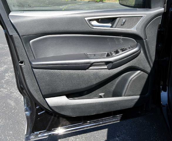 Certified 2023 Ford Edge SEL w/ Convenience Package AWD/4WD image 9