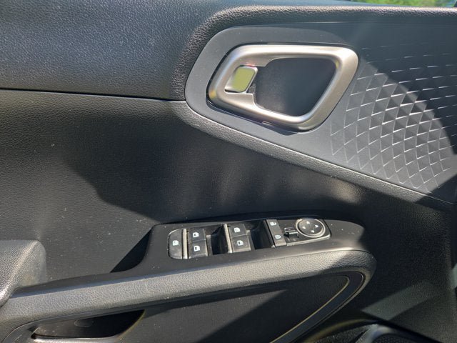Used 2021 Kia Soul GT-Line FWD image 14