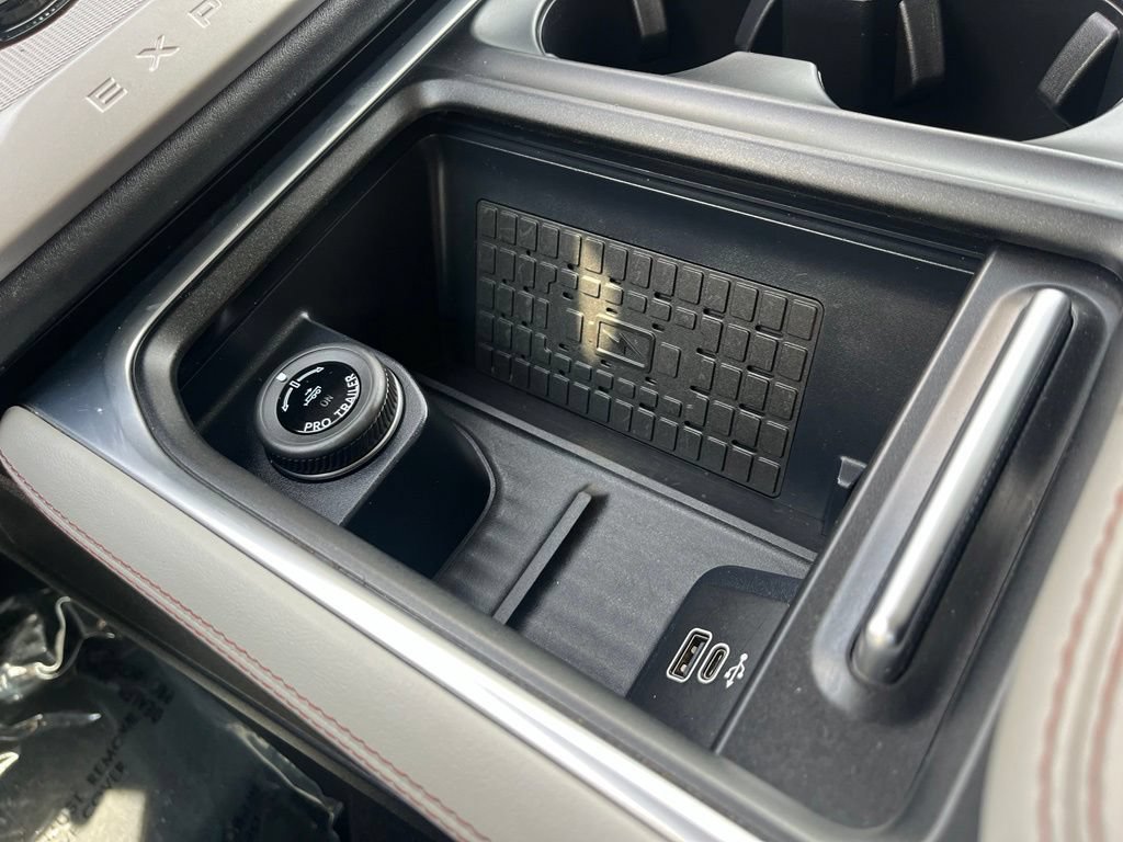 Certified 2025 Ford Expedition Max Active AWD/4WD image 35