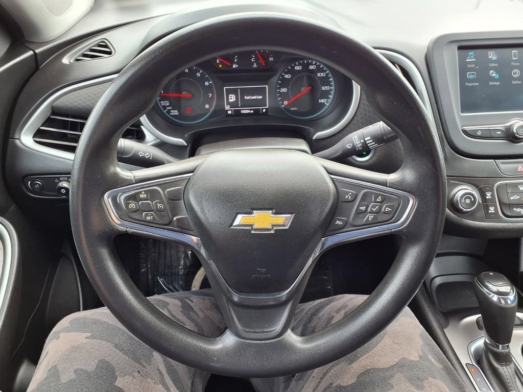 Used 2017 Chevrolet Malibu LS FWD image 20