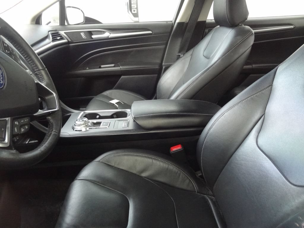Certified 2020 Ford Fusion Titanium FWD image 10