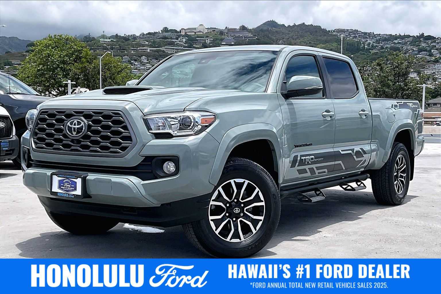 Used 2023 Toyota Tacoma TRD Sport AWD/4WD image 1