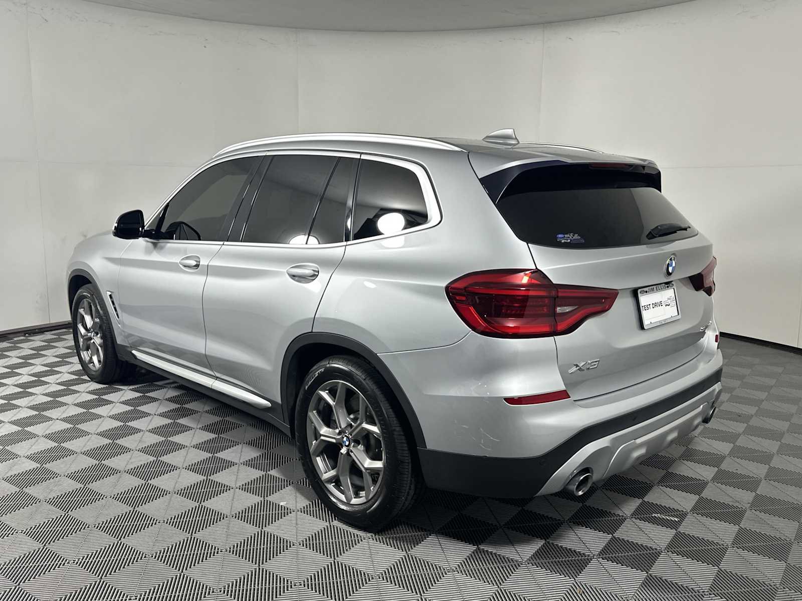 Used 2021 BMW X3 sDrive30i w/ Convenience Package RWD image 5