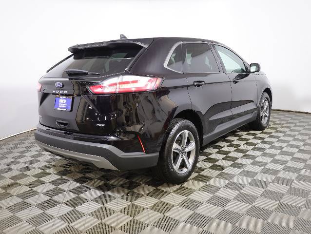 Certified 2024 Ford Edge SEL w/ Convenience Package AWD/4WD image 5
