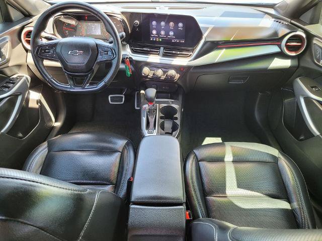 Used 2024 Chevrolet Trax RS w/ Sunroof Package FWD image 14