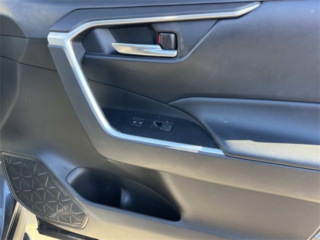 Used 2023 Toyota RAV4 XLE Premium image 25