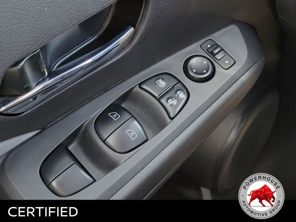 Used 2021 Nissan Kicks SR w/ SR Premium Package image 25